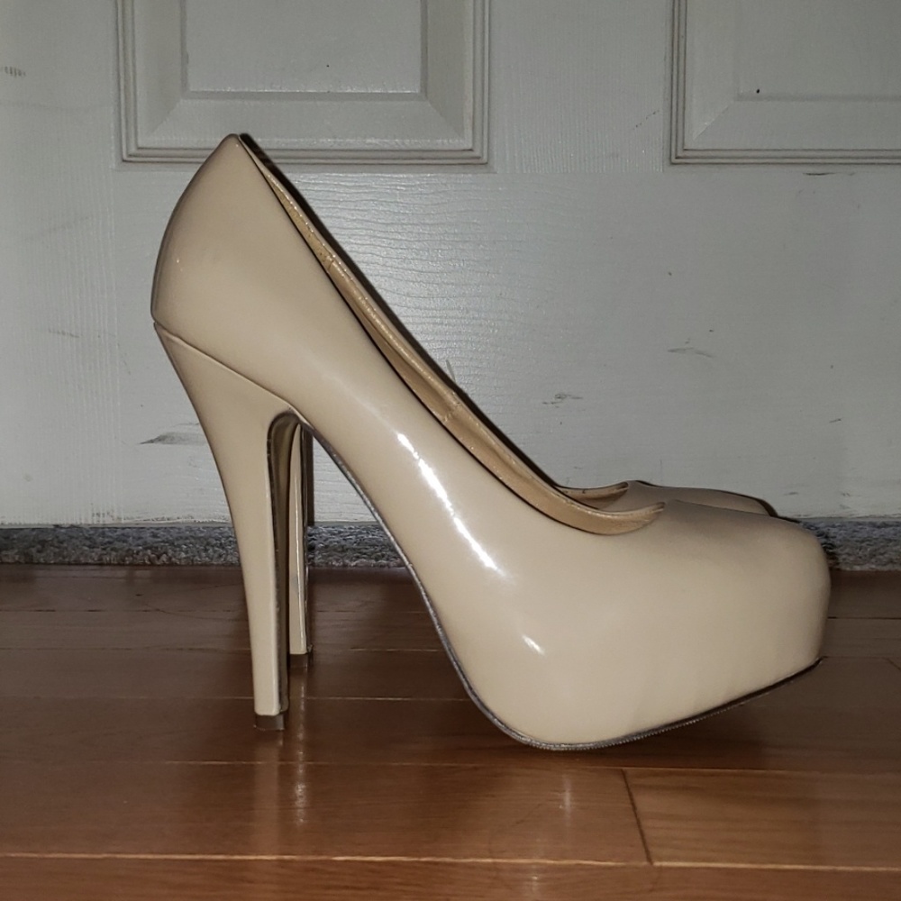 Windsor nude heels